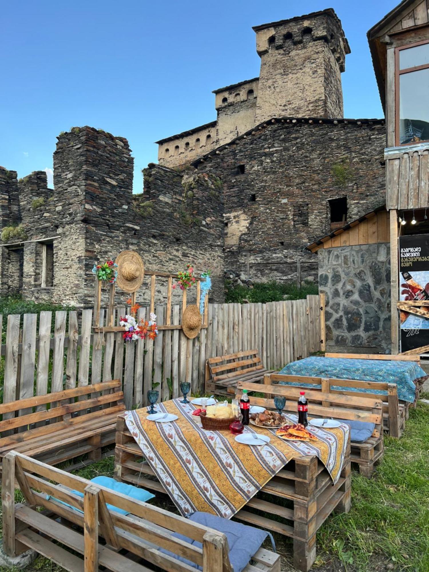 Hotel Nanila Ushguli Exterior foto